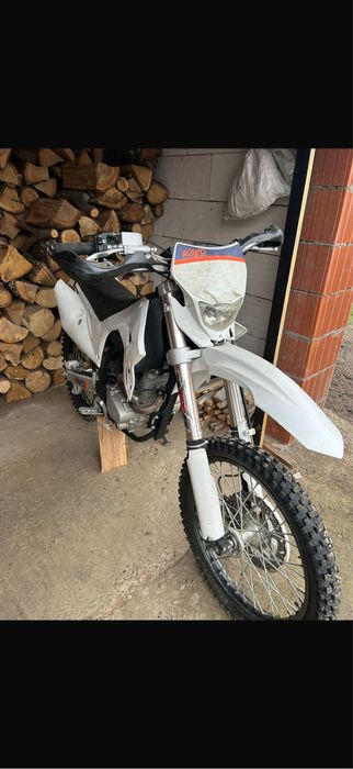 Vand cross 250 cc