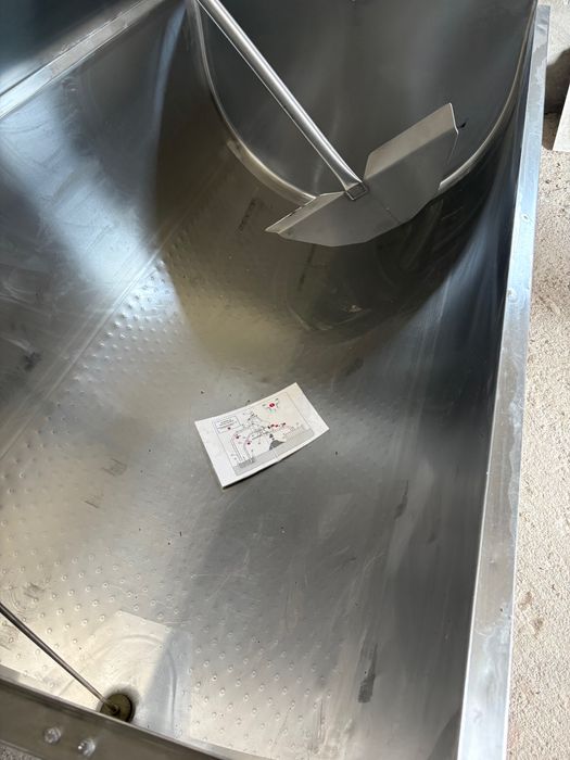 De vânzare – PASTEURIZADOR 1000L – inox – funcțional