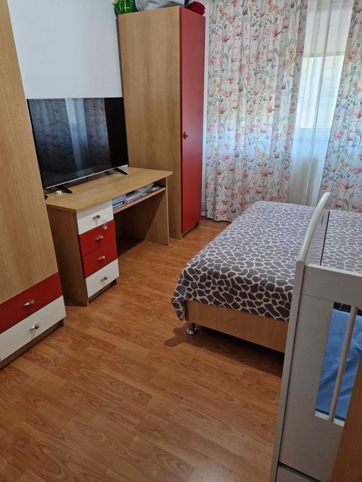 Vanzare apartament 3 camere