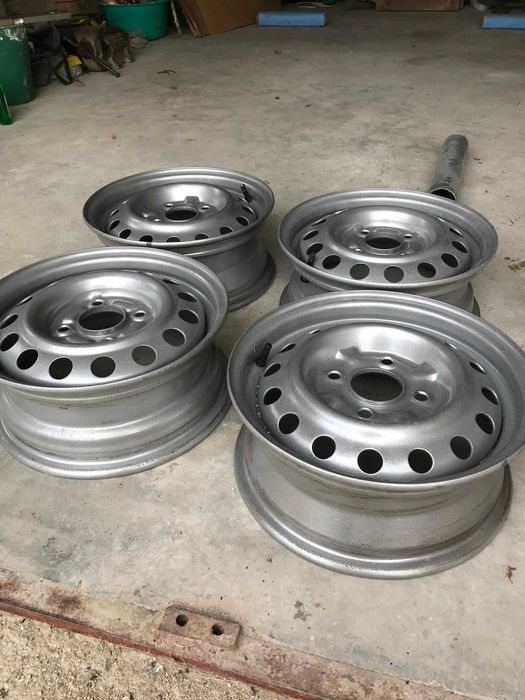 Джанти стоманени за Nissan 14" с гуми