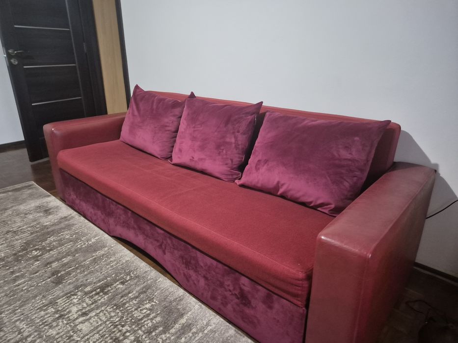 Vând canapea extensibila