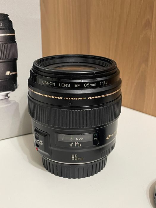 Продам Canon EOS80D