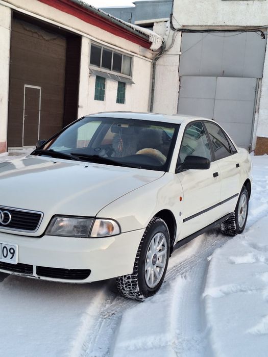 Продаю ауди а4 б5