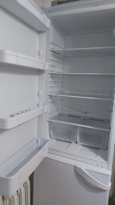 Продам холодильник