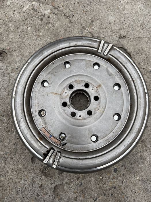 Volanta  DSG 2.0 tdi \CBA\CFF\CFG\CFH