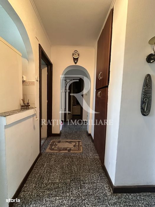 Apartament 3 camere decomandat | Bulevardul Dacia | Oradea