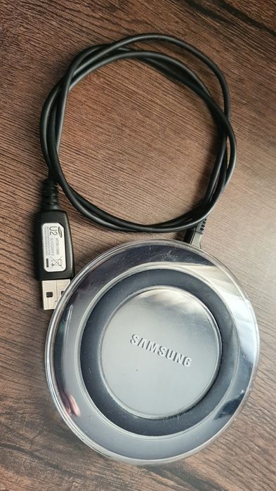 Samsung wireless charger - безжично зарядно