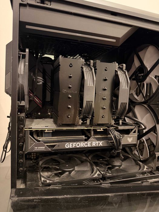 Настолен компютър RTX 4070 12GB + Ryzen 7 5800X3D