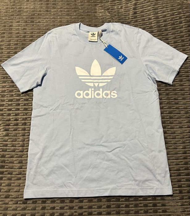 Adidas Тениска (baby blue) чисто нова с етикет