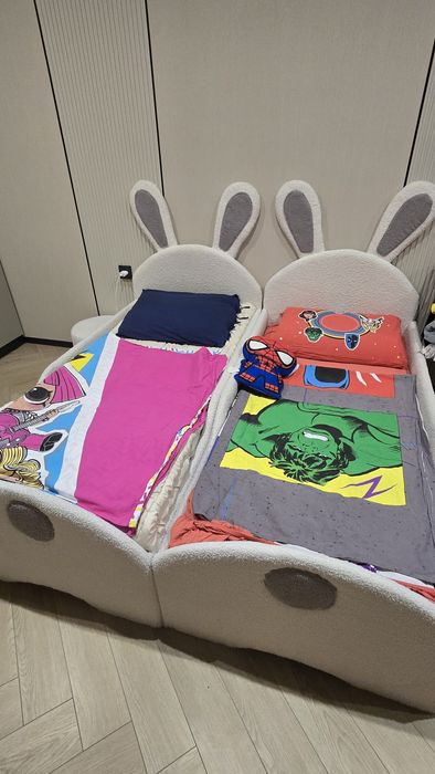 Продам 2  детских кровати зайчики