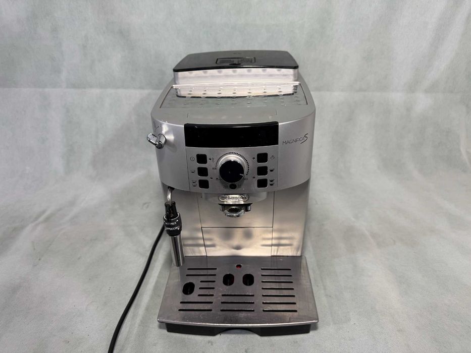 Кафемашина -  Delonghi Magnifica S / 1450W / 15 bar