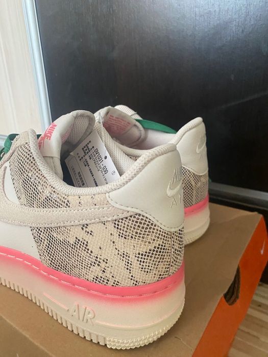Чисто нови маратонки Nike – модел Nike Air Force 1