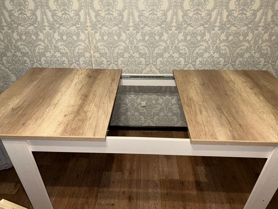 Стол кухонный 2000см×900см