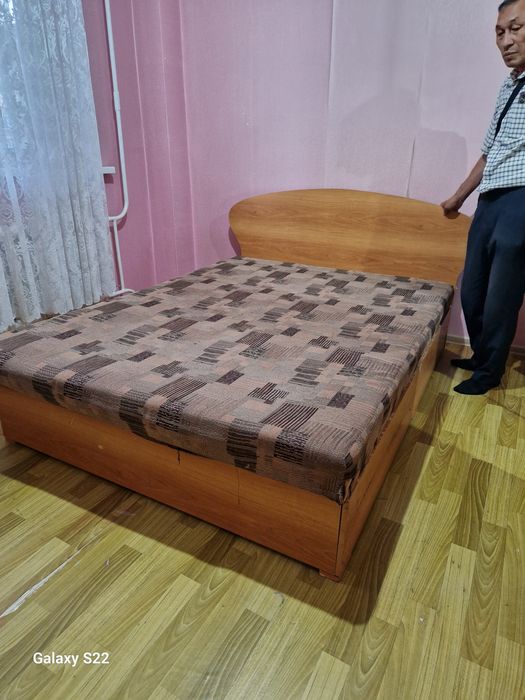 Большая кровать 2х