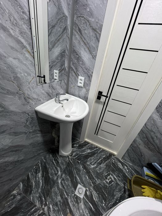 Продается своя квартира Шайхантахурский район новостройка дом 1/12/12