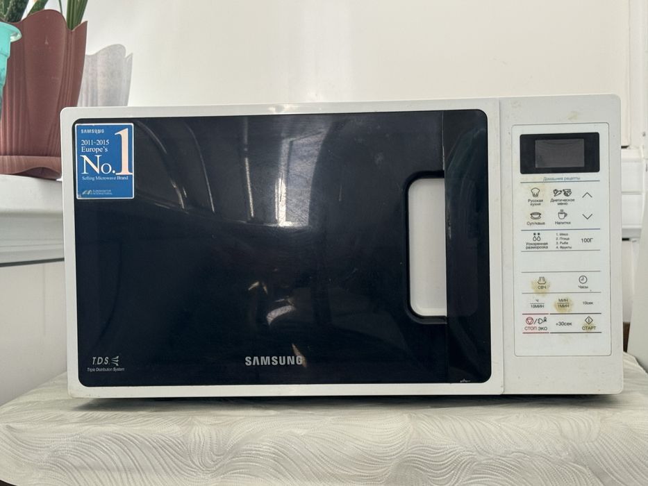Продам микроволновую печь Samsung