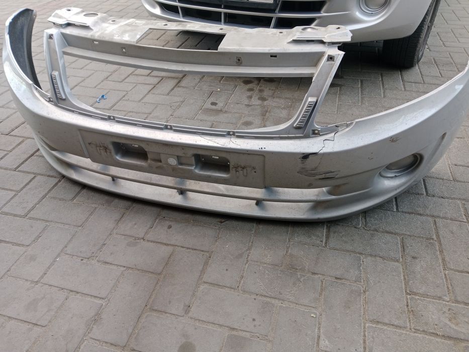 Запчасти продам бампер на гранту
