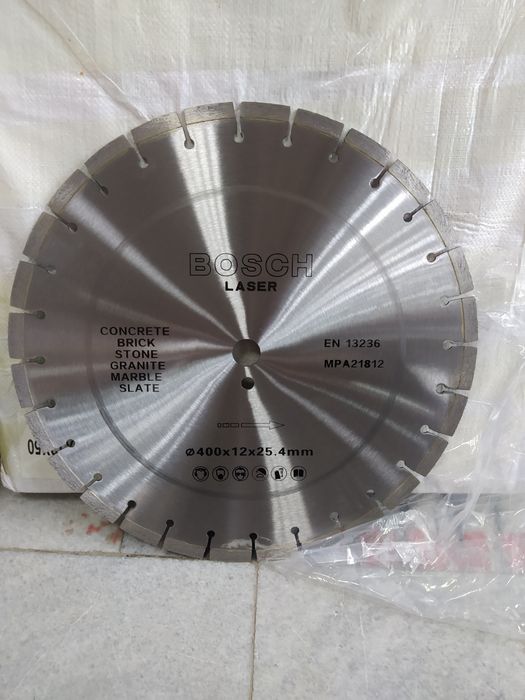 Almazniy disk. Алмазный диск. Диаметрь 400.