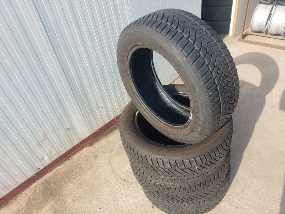 150 lei bucata! Set anvelope M+S/IARNA 205 55 16 Dunlop! 7 mm