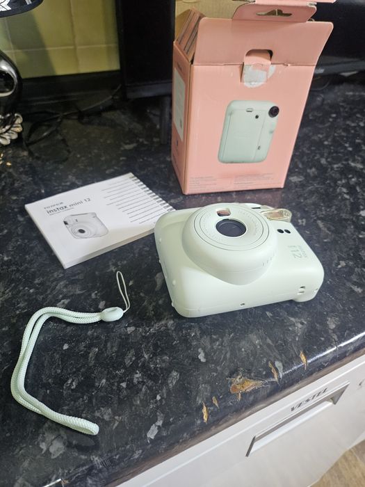 Фотоаппарат Instax 12 Mini