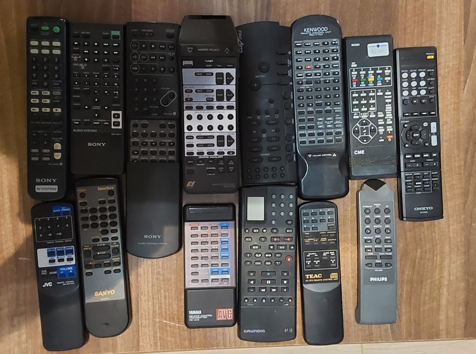 Telecomenzi pentru sisteme audio Technics,  Sony, Sanyo,  Denon,etc