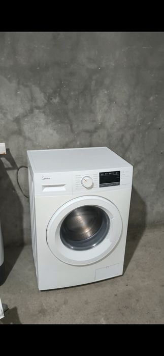 Стиральные машинки в хорошем состоянии есть гарантия я сам мастер