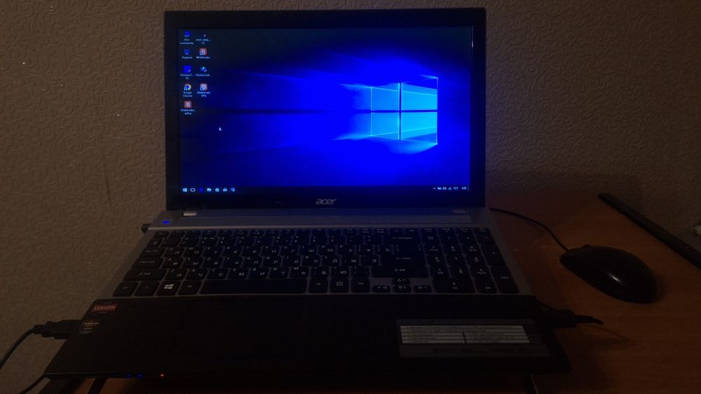 Acer Aspire  v3 - 551g