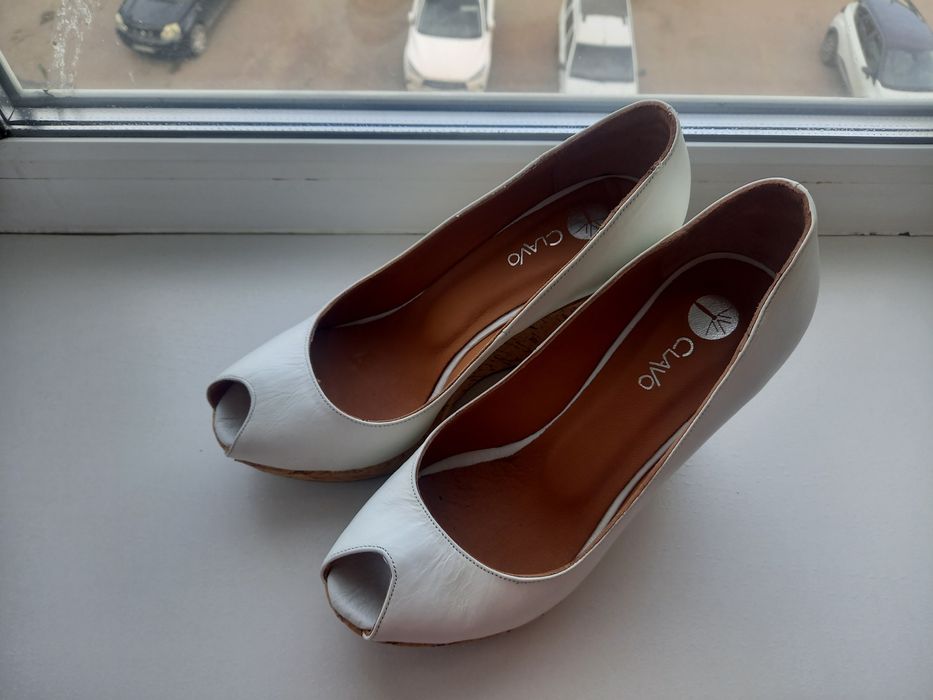 Туфли новые размер 38