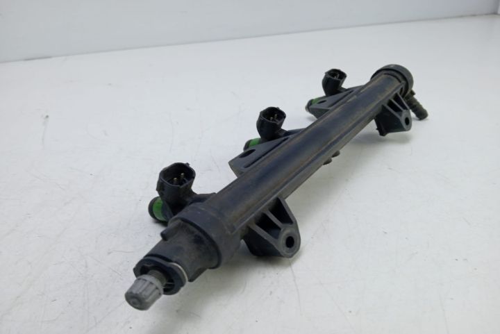 Rampa injectoare   cu injectoare 03E133320A Seat Ibiza a 3-a generati