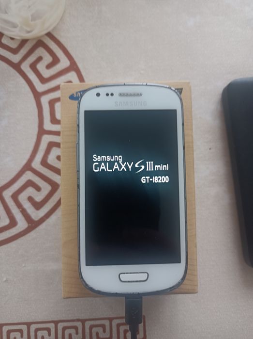 Samsung с 3 мини