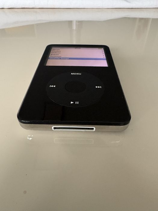 iPod Classic 5.5 Generation (Модел: MA446FD/A)