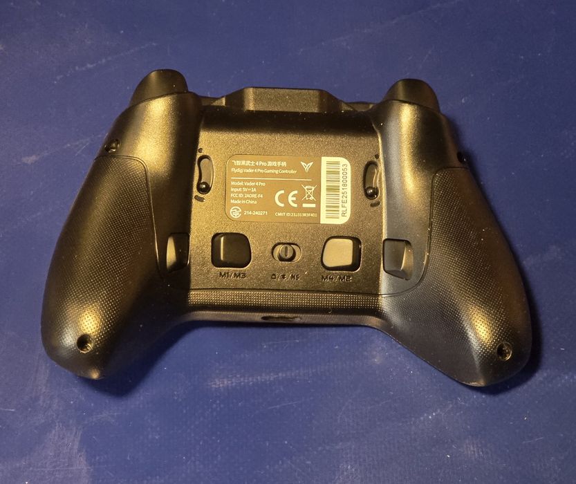 Геймпад Flydigi Vader 4 Pro для ПК и телефона