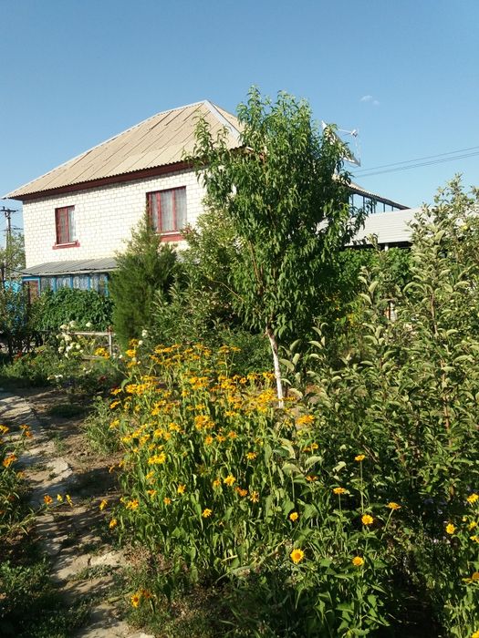 Продам 2х этажный дом