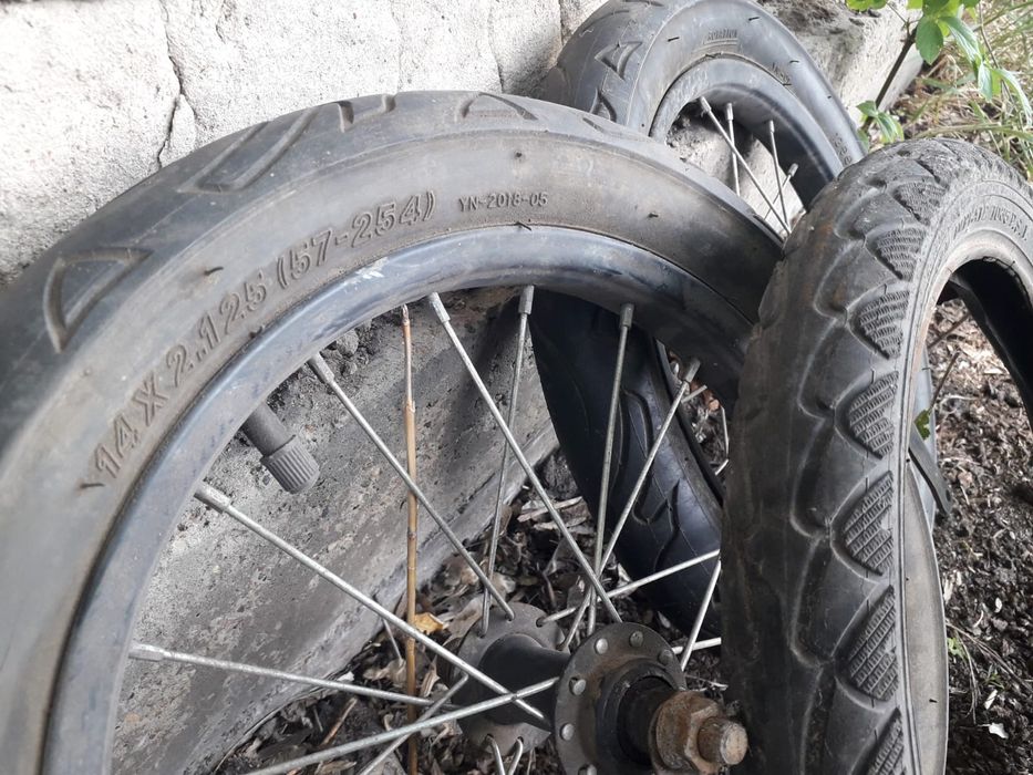 Тачка садовая покрышки