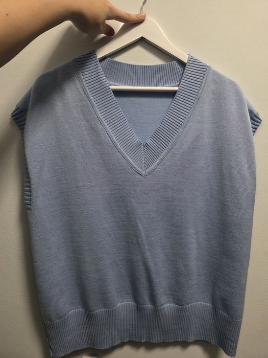 Жилетка  голубая