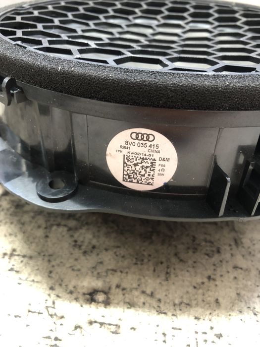 boxa stanga fata audi a3 8v 2015