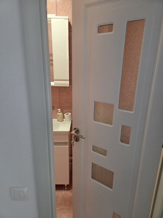 Inchiriez apartament