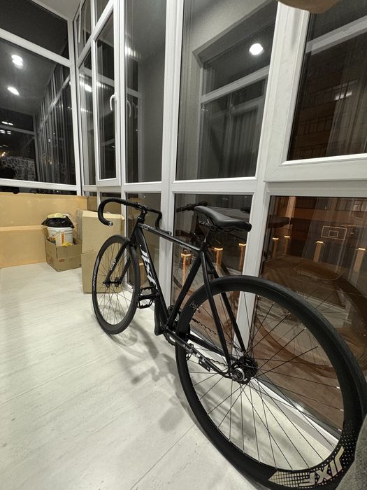 фикс (fixed gear) байк — лёгкий, быстрый