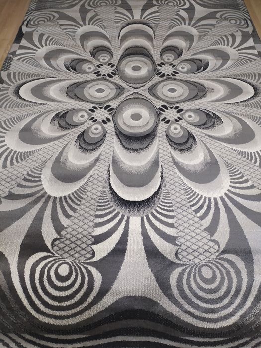 Продам ковры , цена 15000 ТГ.