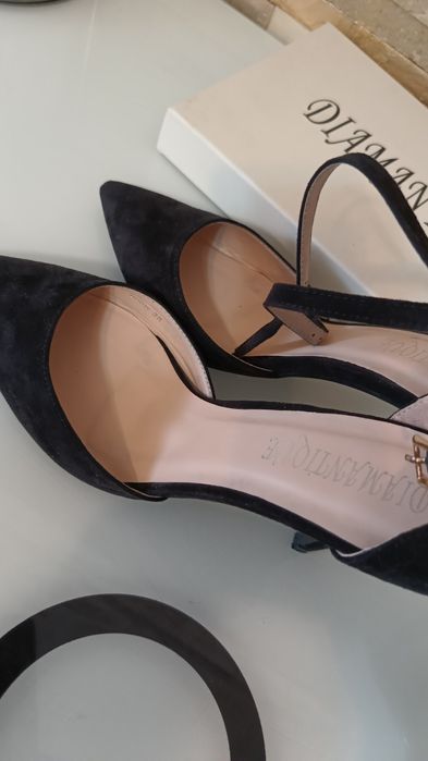 Pantofi catifea eleganti