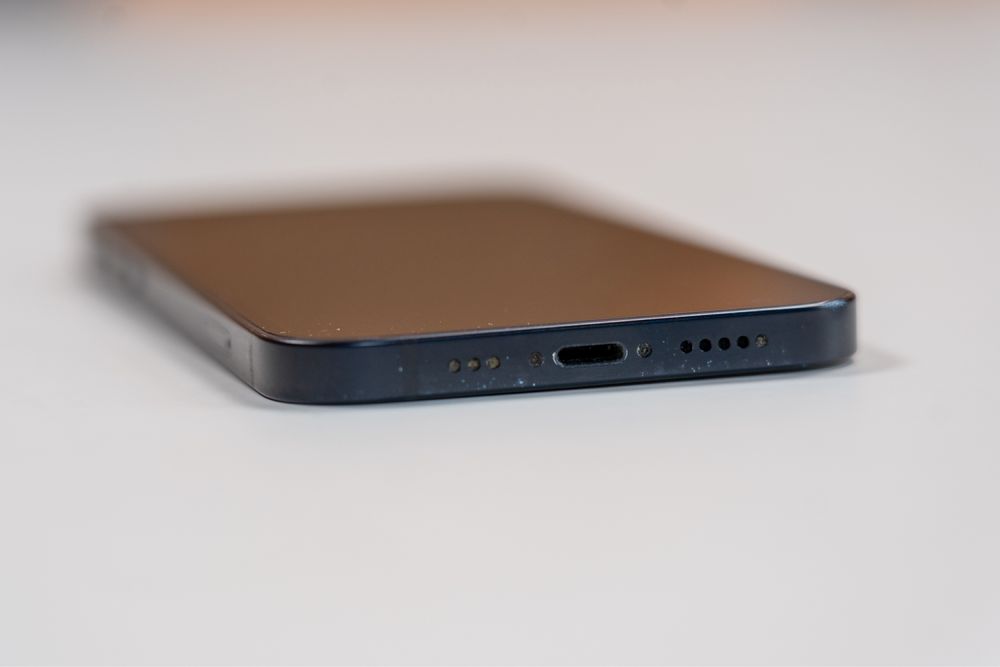 Apple iPhone 12 Black 64GB - Stare Bună