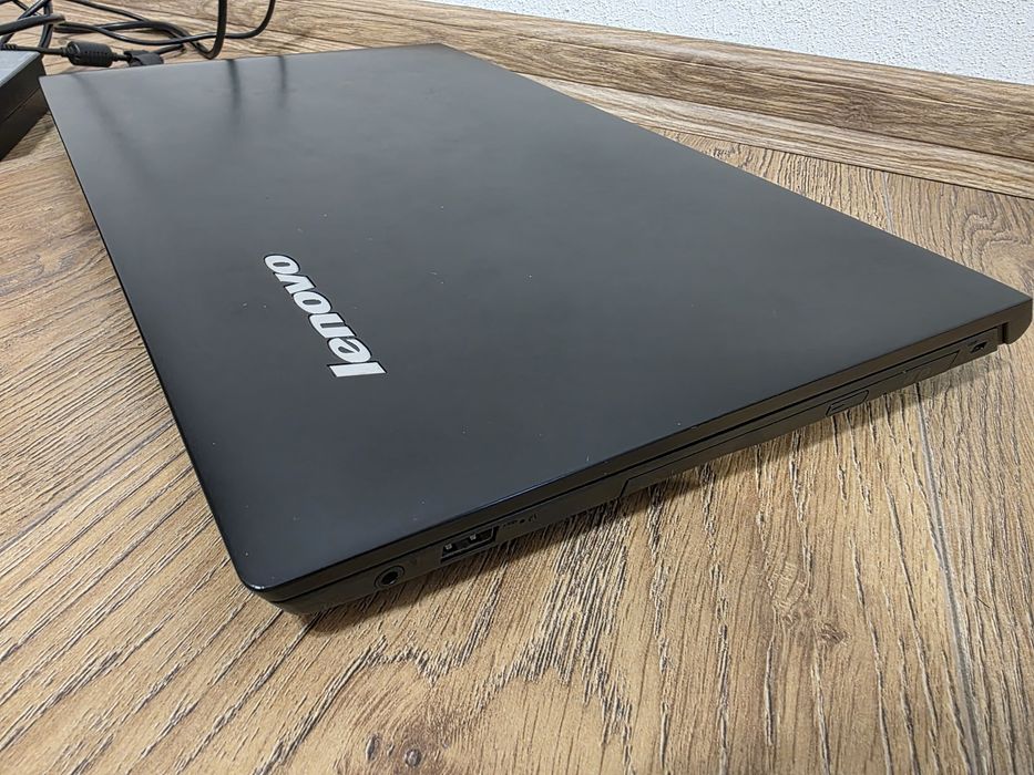 Lenovo B50-70 лаптоп