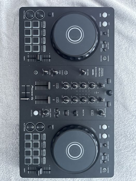 DJ конзола DDJ-FLX4