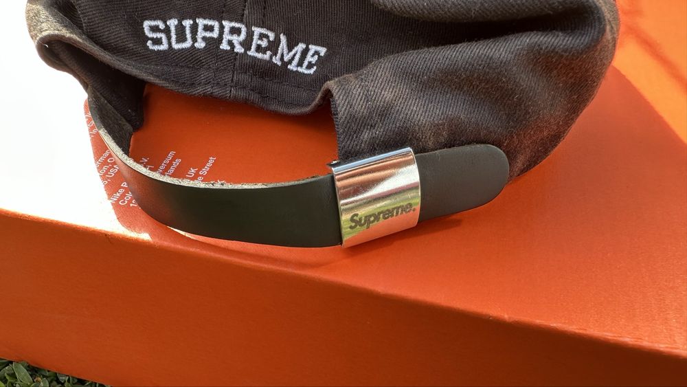 Sapca Supreme Visor Label 6-Panel