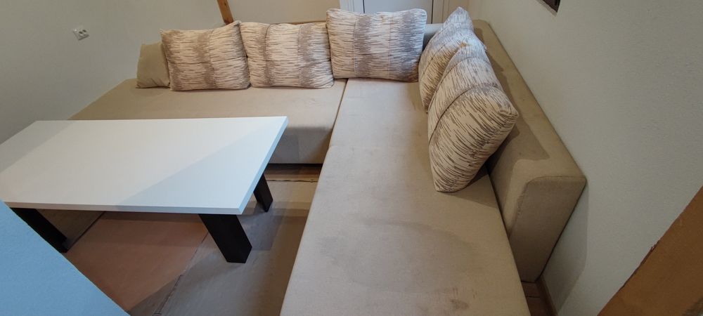 Ъглов диван + холна маса