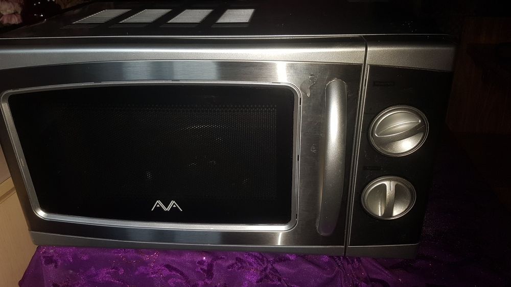 Продаю микроволновку бу