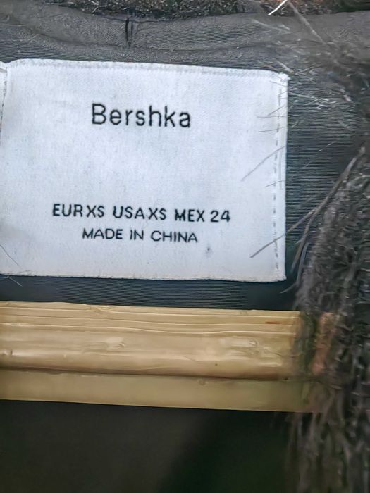 Дамски елек с изкуствен косъм Bershka