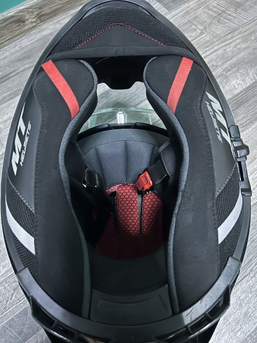 Casca moto-MT Thunder 4