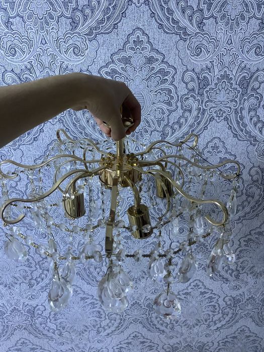 Продам люстру…..