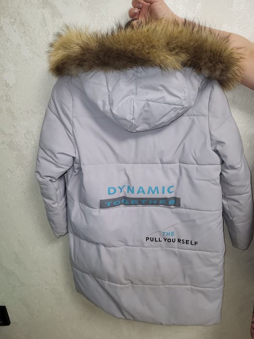 Продам зимний пуховик рост 140